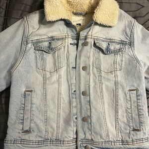 Universal Thread Light Blue Jean Jacket with Cream Collar